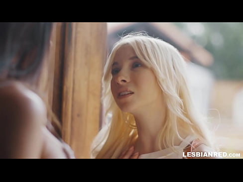 ❤️ Tüdruk tuleb paar kuud hiljem koju ja jõuab sööma oma kasuema tussu ️❌ Anaal video at us