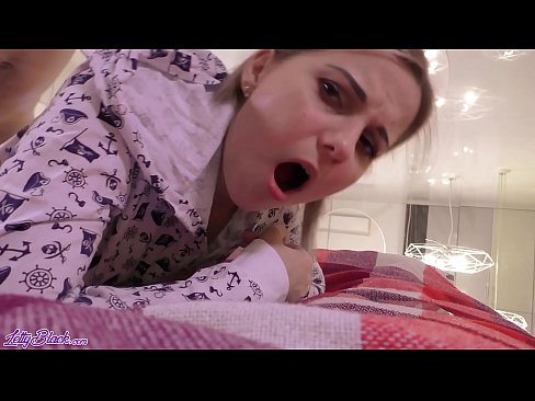 ❤️ Seksikas ema neelab ja pregistyle seks - sperma lähedalt üles ️❌ Anaal video at us